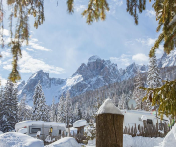Zimowa Przygoda na Nartach w Dolomitach Kamperem do Caravan Park Sexten 2